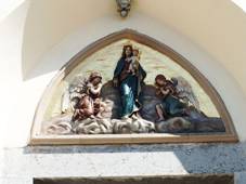 piky, kostel, tympanon.JPG
