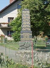 Starosedlský Hrádek memorial.JPG