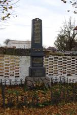 Vranovice (memorial).JPG