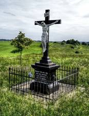 Ostrov u Macochy, Czech Republic - panoramio (1).jpg