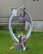 Pomnk RAF - Rudice.jpg