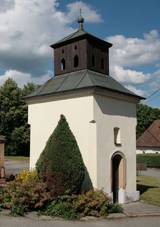 Nves s kapl a obecnm adem