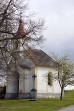 Červený Újezdec, kaple (Lišov).jpg