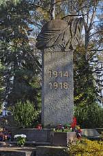 Pomník obětem světové války (České Budějovice).jpg
