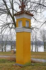 Column shrine in Vlhlavy (02).jpg