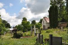 Sázava-u-Žďáru-hřbitov2011.jpg