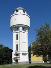 Břeclavská vodárenská věž 01.jpg