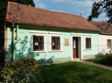 Rodn dm male Karla Benedka