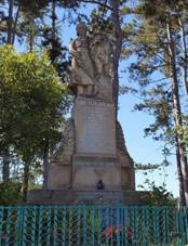 Pomník padlým v Černíně (Q66564940) 01.jpg