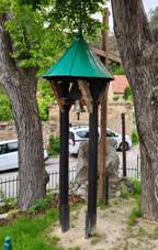 Zvonička na návsi v Hostimi (Q107162993).jpg