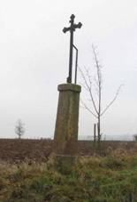 Kříž u Horní Kamenice (Q66056288).jpg