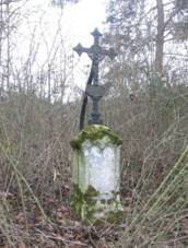 Kříž jižně od Křenov (Q66056266).jpg