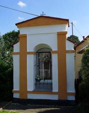Dlouh Brtnice - vklenkov kaplika.JPG