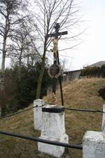 Wayside cross in Vska, Knice, Jihlava District.JPG