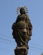 Horní Tříč, socha Panny Marie.jpg