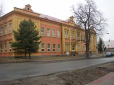 Hnidousy Svermov Kladno KL CZ elementary school 005.jpg