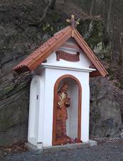 Kaple sv. Jana Nepomuckého (Poteplí).jpg