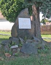 Kojice Masarykův pomník.JPG