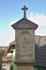 Hntnice, kov cesta.jpg