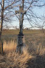 https://upload.wikimedia.org/wikipedia/commons/thumb/8/8e/Overview_of_wayside_cross_from_1920_near_V%C3%ADcenice%2C_T%C5%99eb%C3%AD%C4%8D_District.jpg/800px-Overview_of_wayside_cross_from_1920_near_V%C3%ADcenice%2C_T%C5%99eb%C3%AD%C4%8D_District.jpg