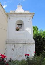 Chapel in Udeice, Teb District.JPG