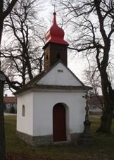 Overview of Chapel in Zrubice.jpg