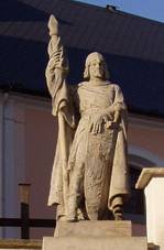 Hronov - socha sv. Václava před kostelem 01.JPG