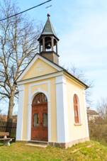 Kaple Nanebevzetí Panny Marie (Mečov) .jpg