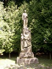 Sn�n�-pomn�k TGMasaryka.jpg