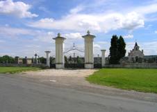 Radovesnice II, Cemetery.jpg