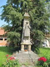 Rokytnice (PR), pomnk.jpg