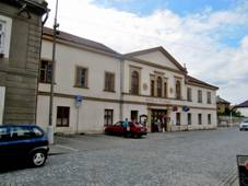 Tovaov, hotel U T krl.jpg