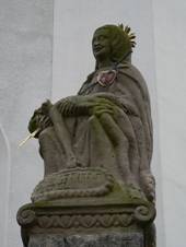 http://upload.wikimedia.org/wikipedia/commons/thumb/a/a4/BrannaKostelPieta.jpg/640px-BrannaKostelPieta.jpg