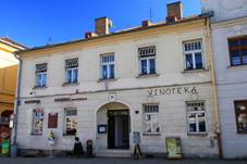 File:Dom nr 19 na Rynku Mariackim w Jabonkowie.JPG