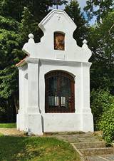 V�klenkov� kapli�ka - poklona Panny Marie, T�eb��.jpg