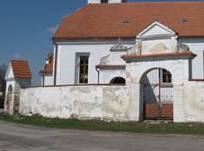 Modr Hrka, kostel II.jpg