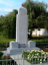 stkov (UH), pomnk II. sv. vlka.JPG