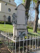 Korytn, pomnk I. sv. vlka.jpg