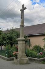 Pote, k u silnice.jpg