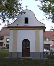 Kaple sv. Jana Nepomuckho (Kianov).JPG