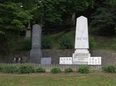 Loviky - pomnky padlm.jpg