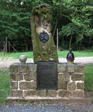 Mohyla mru - pomnk Jirkovy brigdy obr01.jpg