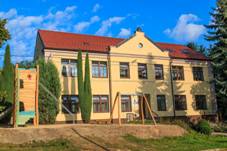 Kn��ov - �kola.jpg