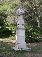 File:Konice (Znojmo) - socha sv Antonna Padunskho.jpg