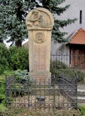 Plenkovice, pomnk.jpg