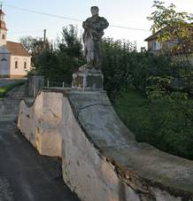 Silnin mostek ve Vracovicch 01.JPG